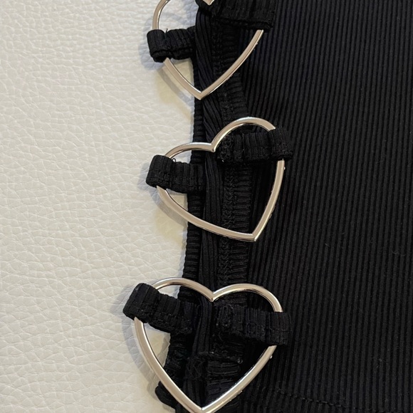 Adika tank with metallic cut out hearts - Picture 2 of 4